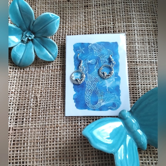 New in Package Mermaid Earrings - Picture 8 of 11